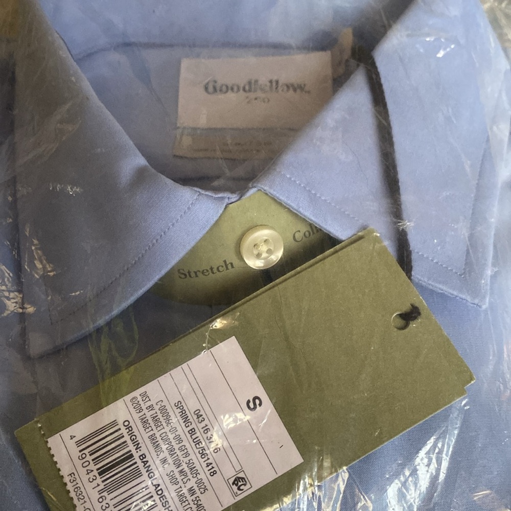 Mens Goodfellow and co. Dress shirt.powder blue